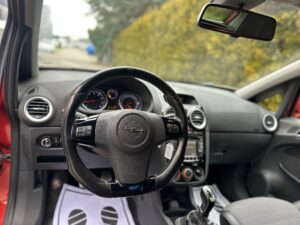 Opel Corsa 1.6 Turbo OPC Nürburgring Edition – 211cv