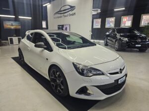 OPEL Astra GTC 2.0 Turbo OPC – 280 CV