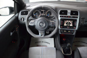 Volkswagen Polo 2.0 TSI R WRC