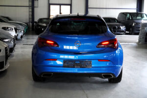 Opel Astra OPC 2.0 Turbo – 280 CV