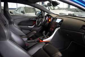 Opel Astra OPC 2.0 Turbo – 280 CV