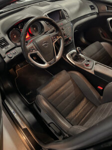 Opel Insignia OPC 2.8 Turbo 4WD – 325 CV